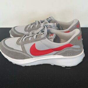 Nike waffle nav Sneakers - Gray and Red